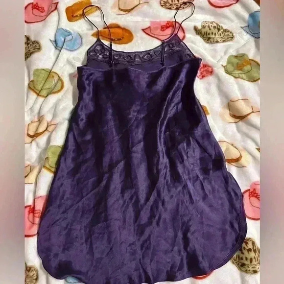 Vintage 100% silk Victoria’s Secret gold label slip dress Medium - Picture 2 of 4
